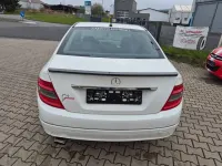 Gebraucht Mercedes C200 184 PS (135 kW) 2009 Weiß Limousine