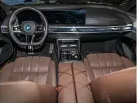 Gebraucht BMW 760 571 PS (419 kW) 2025 Schwarz (carbonschwarz) Limousine
