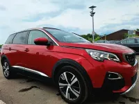 Gebraucht Peugeot 5008 Allure 131 PS (96 kW) 2020 Rot SUV