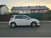 Gebraucht Suzuki SX4 107 PS (78 kW) 2009 Weiß Limousine