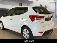 Gebraucht Hyundai ix20 90 PS (66 kW) 2011 Weiß Kleinwagen