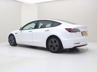 Gebraucht Tesla Model 3 Standard Range 225 kW (306 PS) 2021 Weiß Limousine