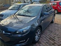 Gebraucht Opel Astra Edition 120 PS (88 kW) 2013 Grau Limousine