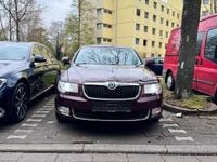 Gebraucht Skoda Superb 160 PS (117 kW) 2009 Rot Limousine