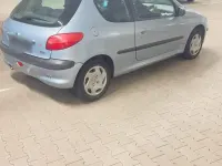 Gebraucht Peugeot 206 60 PS (44 kW) 2001 Silber Kleinwagen