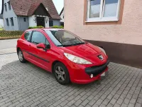 Gebraucht Peugeot 207 75 PS (55 kW) 2009 Rot Kleinwagen