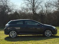 Gebraucht Opel Astra GTC 140 PS (102 kW) 2006 Schwarz Limousine