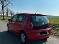 Second-hand VW up! 60 CP (44 kW) 2016 Roșu Hatchback