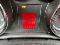 Gebraucht Opel Astra Design Edition 101 PS (74 kW) 2012 Weiß Limousine