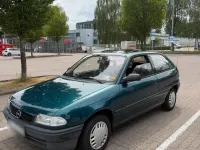 Gebraucht Opel Astra 75 PS (55 kW) 1995 Grün Limousine