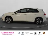 Gebraucht VW Golf VIII Style 150 PS (110 kW) 2024 Weiss Limousine