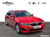 Gebraucht BMW 330e Sport Line 292 PS (214 kW) 2024 Melbourne red Kombi