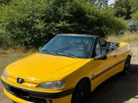 Gebraucht Peugeot 306 Cabriolet 89 PS (65 kW) 1999 Gelb Cabrio