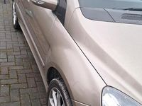 Gebraucht Mercedes B200 136 PS (100 kW) 2007 Gold Van / Kleinbus