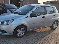 Gebraucht Chevrolet Aveo 84 PS (61 kW) 2011 Silber Limousine