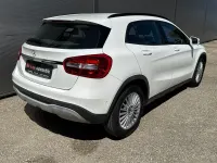 Gebraucht Mercedes GLA200 136 PS (100 kW) 2019 Weiß SUV
