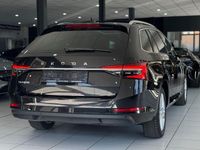 Gebraucht Skoda Superb 200 PS (147 kW) 2022 Schwarz Limousine
