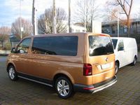 Gebraucht VW Multivan PanAmericana 150 PS (110 kW) 2021 Gold Van