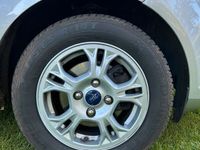 gebraucht Ford Fiesta in Moondust Silver