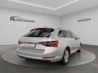 Gebraucht Skoda Superb Style 200 PS (147 kW) 2022 Brillantsilber metallic Kombi