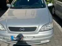 Używany Opel Astra 75 KM (55 kW) 2000 Srebrny Sedan/Limuzyna