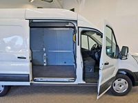 Gebraucht Ford Transit Trend 131 PS (96 kW) 2024 Weiß Limousine