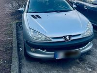Gebraucht Peugeot 206 75 PS (55 kW) 2004 Silber Kleinwagen