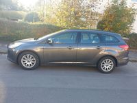 gebraucht Ford Focus Turnier 1.5 TDCi DPF Start-Stopp-System Aut. Busin