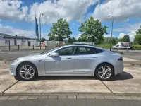 Käytetty Tesla Model S 350 kW (476 HP) 2017 Hopea Viistoperä