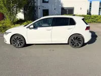 Gebraucht VW Golf VII Life 150 PS (110 kW) 2021 Weiß Kleinwagen
