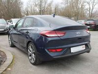 gebraucht Hyundai i30 Fastback, Automatik, Navi, Kamera, LED, SHZ