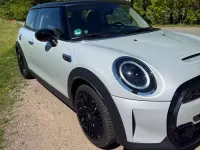 Używany Mini Cooper S Classic 178 KM (130 kW) 2021 Srebrny Hatchback