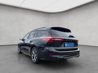 Gebraucht Ford Focus ST-Line 125 PS (91 kW) 2023 Agate black metallic Kombi