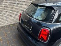 Gebraucht Mini Cooper 136 PS (100 kW) 2022 Schwarz Kleinwagen