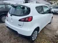 Gebraucht Mitsubishi Colt Motion 75 PS (55 kW) 2011 Weiß Kleinwagen