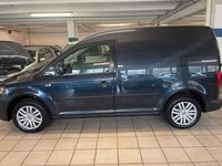 Gebraucht VW Caddy 140 PS (102 kW) 2015 Starlight blue metallic Van / Kleinbus