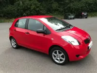 Gebraucht Toyota Yaris Cool 69 PS (50 kW) 2006 Rot Kleinwagen