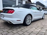 Second-hand Ford Mustang 309 CP (227 kW) 2015 Alb Cabrio