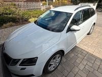 Gebraucht Skoda Octavia Ambition 150 PS (110 kW) 2018 Weiß Kombi