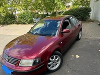 Gebraucht VW Passat Basis 125 PS (91 kW) 2000 Limousine