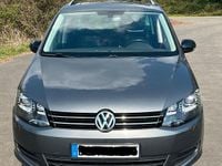 Second-hand VW Sharan 170 CP (125 kW) 2011 Gri Monovolum