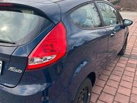 Gebraucht Ford Fiesta Trend 60 PS (44 kW) 2009 Blau Kleinwagen