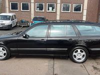 Gebraucht Mercedes E320 Avantgarde 197 PS (144 kW) 2001 Schwarz Kombi