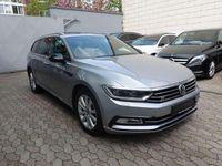 Gebraucht VW Passat Highline 150 PS (110 kW) 2019 Pyrit silber Kombi