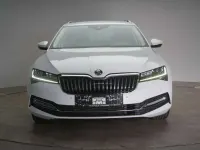 Gebraucht Skoda Superb Style 150 PS (110 kW) 2022 Moon white Kombi