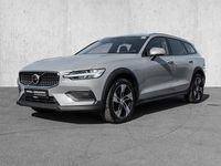 Gebraucht Volvo V60 CC Plus 197 PS (144 kW) 2024 Vapour grey / metallic Kombi