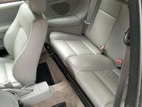 Second-hand VW Golf 110 CP (80 kW) 2004 Albastru Cabrio