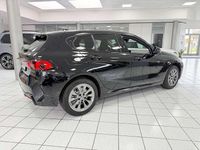 Nowe BMW 116 122 KM (89 kW) 2025 Czarny Hatchback