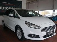 Gebraucht Ford S-MAX Titanium 179 PS (131 kW) 2017 Weiß Van / Kleinbus