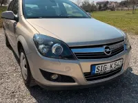 Gebraucht Opel Astra 116 PS (85 kW) 2010 Silber Kombi